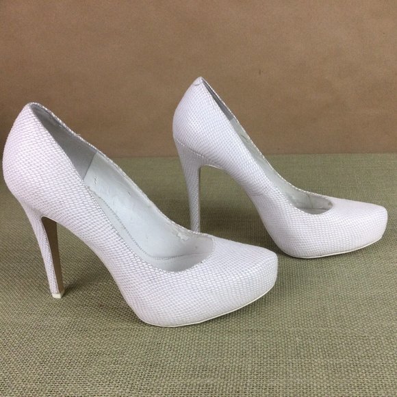 BCBG Generation Parade Leather Platform Heels - Picture 4 of 12